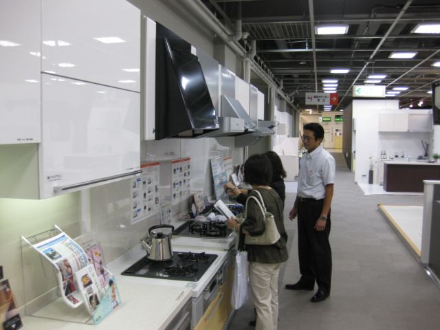 ショールームにて